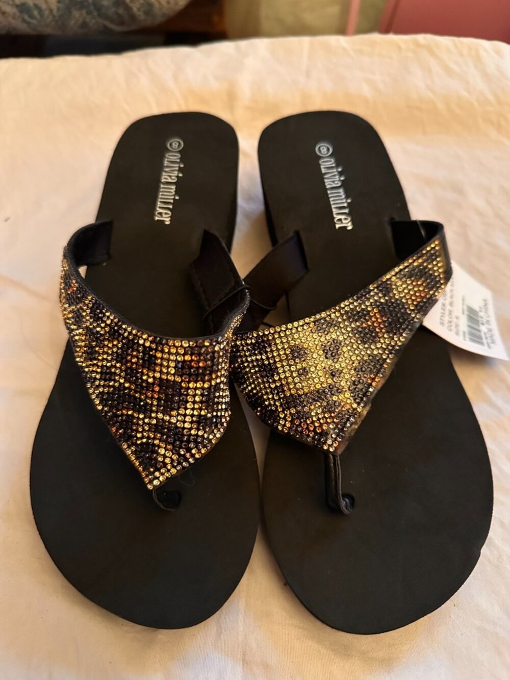 NWT platform embellished sandals size 8